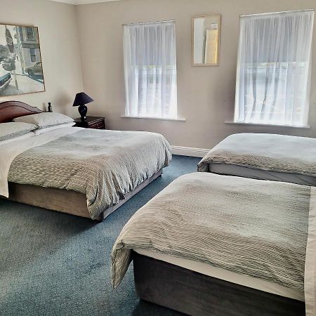 Dun Maeve Guesthouse Уестпорт Екстериор снимка