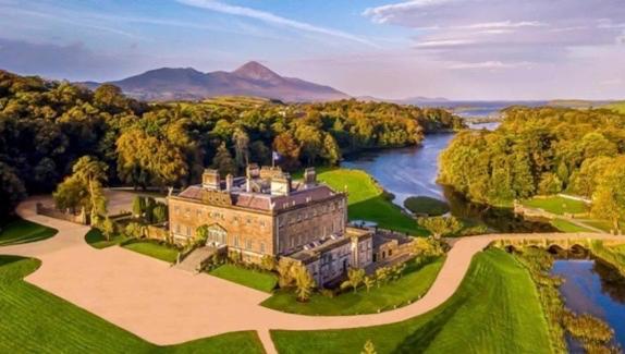 Dun Maeve Guesthouse Уестпорт Екстериор снимка