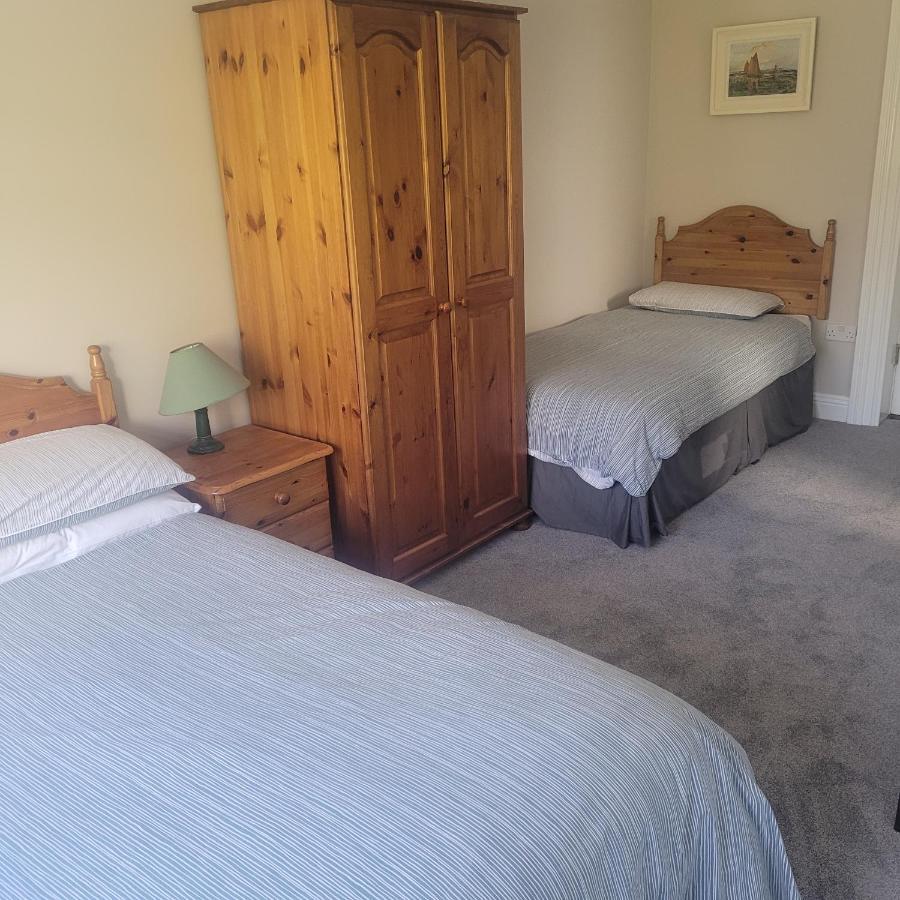 Dun Maeve Guesthouse Уестпорт Екстериор снимка