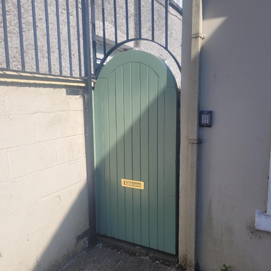 Dun Maeve Guesthouse Уестпорт Екстериор снимка