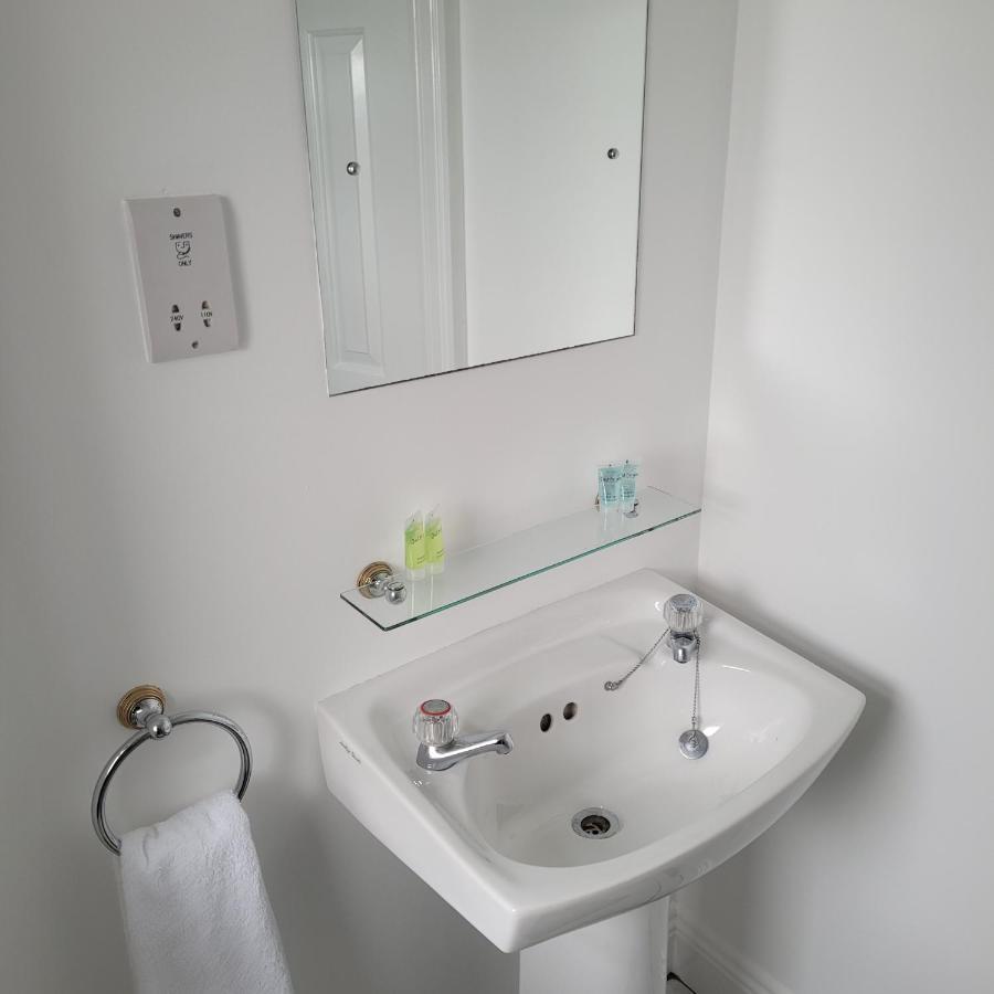 Dun Maeve Guesthouse Уестпорт Екстериор снимка