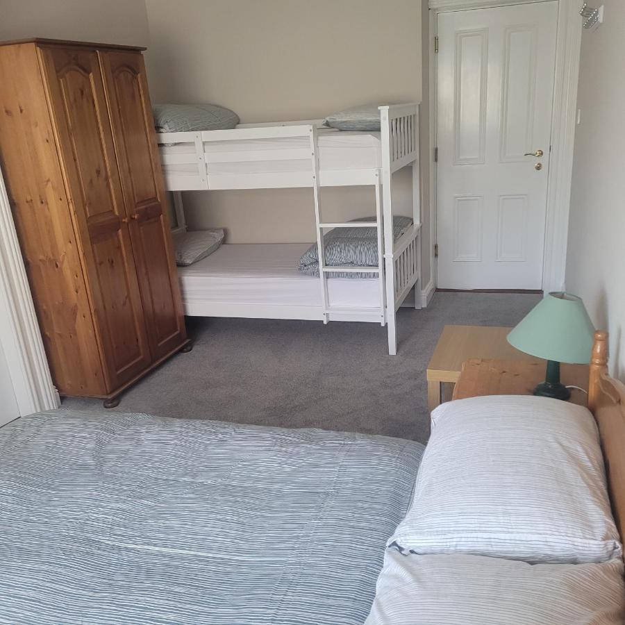 Dun Maeve Guesthouse Уестпорт Екстериор снимка