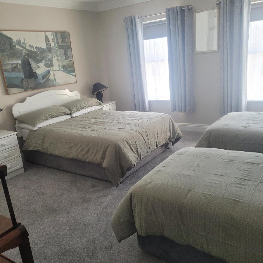 Dun Maeve Guesthouse Уестпорт Екстериор снимка