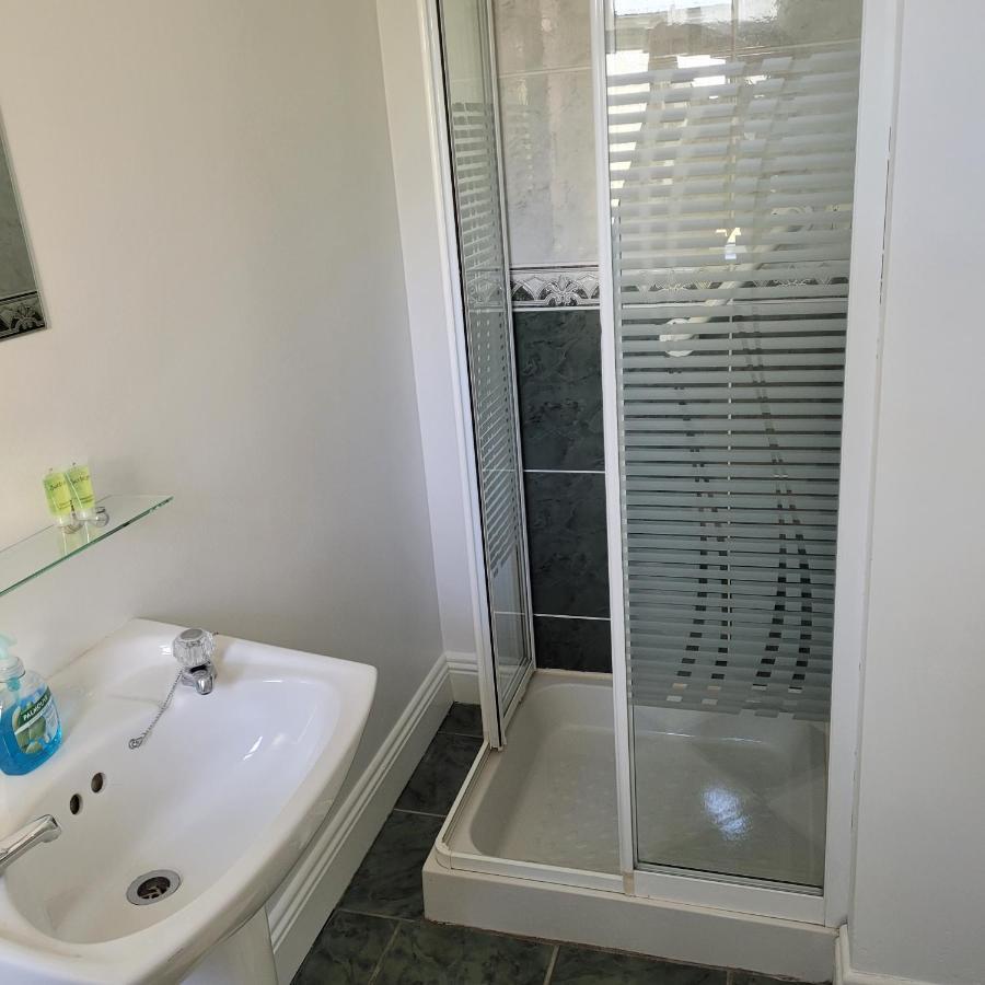 Dun Maeve Guesthouse Уестпорт Екстериор снимка
